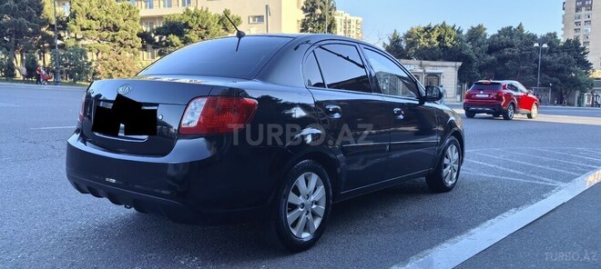 Kia Rio-7