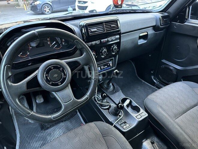 LADA (VAZ) Niva-13