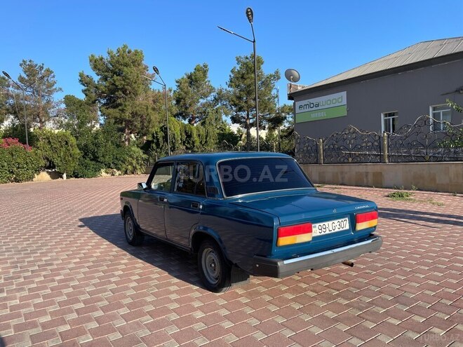 LADA (VAZ) 2107-2