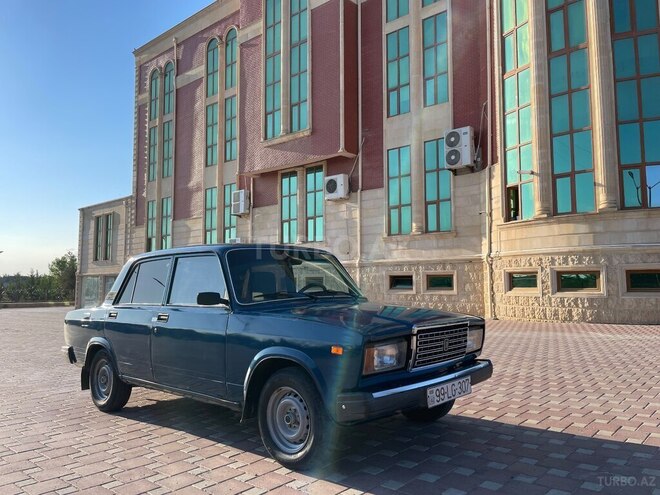 LADA (VAZ) 2107-4