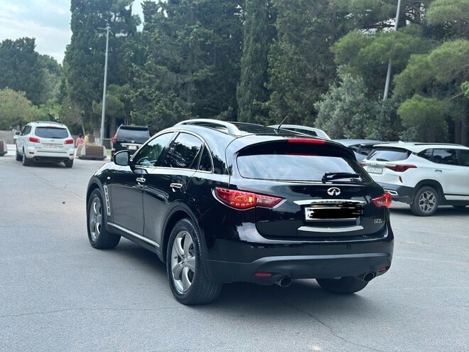 Infiniti FX35-6