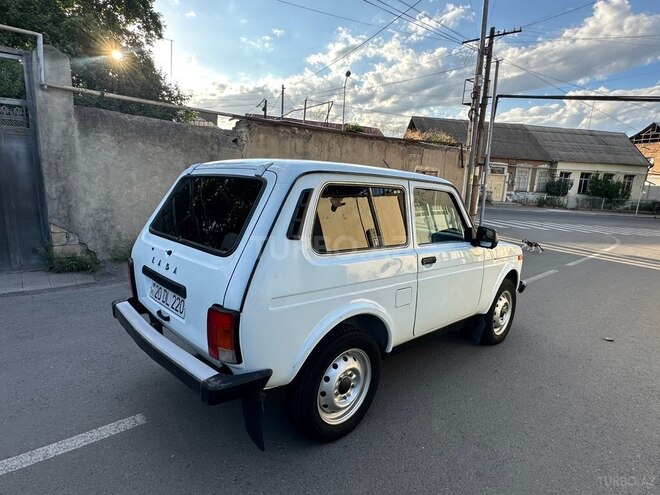 LADA (VAZ) Niva-2