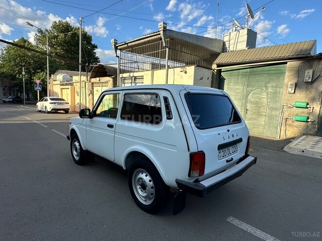 LADA (VAZ) Niva-8