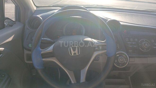 Honda Insight-5