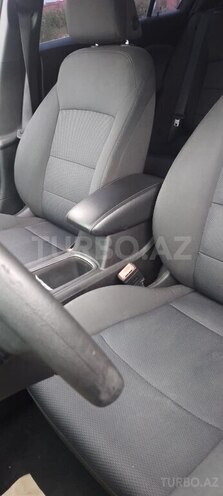 Chevrolet Cruze-10