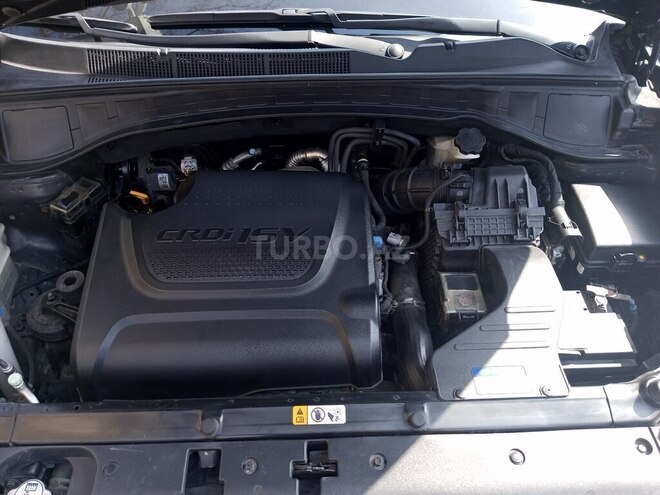 Hyundai Santa Fe-15