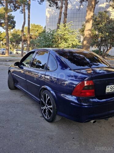 Opel Vectra-10