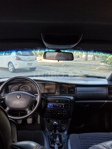 Opel Vectra-5