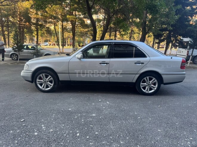 Mercedes C 180-3