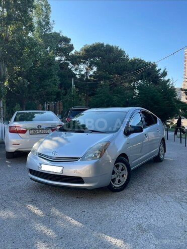 Toyota Prius-1