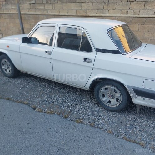 GAZ 3110 "Volga"-4