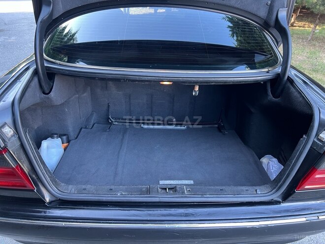 Mercedes E 320-8