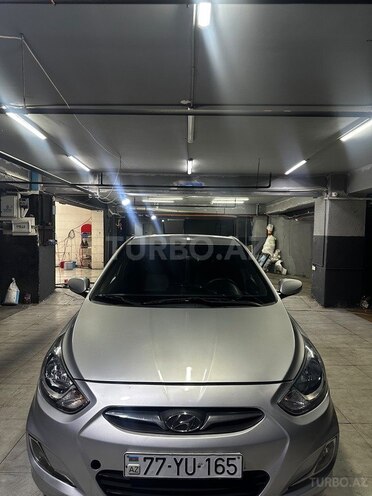 Hyundai Accent-1