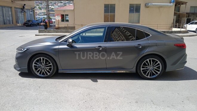 Toyota Camry-3