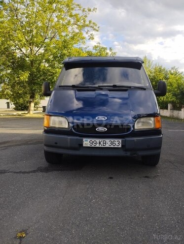 Ford Transit-1