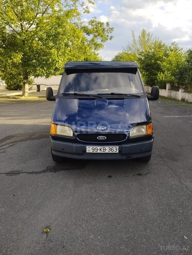 Ford Transit-2