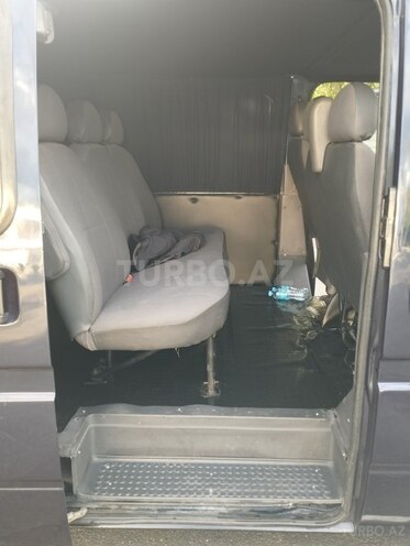 Ford Transit-18
