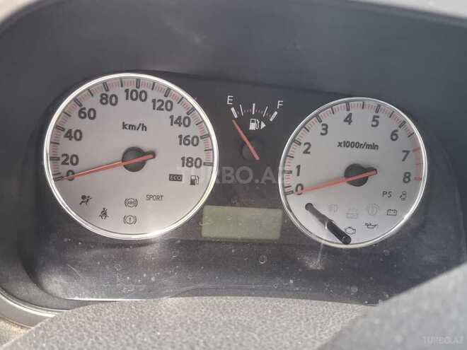 Nissan Note-2