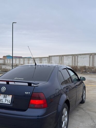Volkswagen Jetta-4