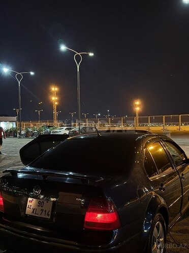 Volkswagen Jetta-16