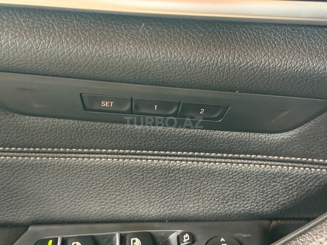 BMW 530-17
