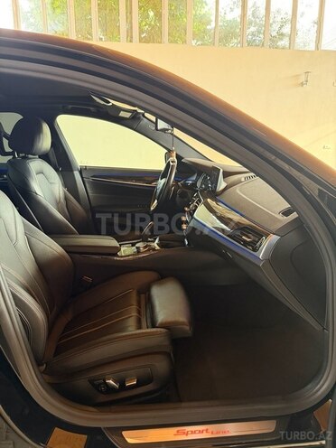 BMW 530-13