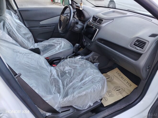 Chevrolet Cobalt-11