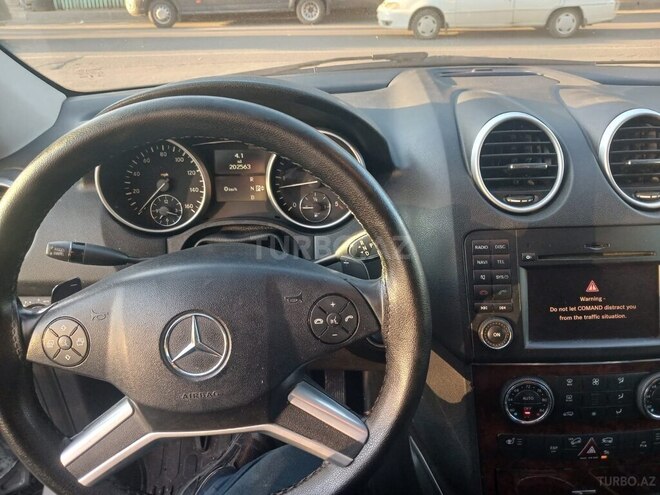 Mercedes ML 350 4MATIC-11