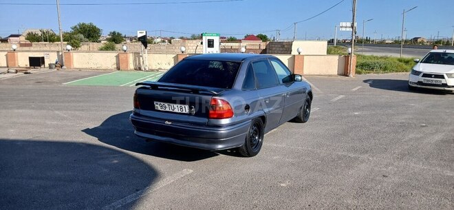 Opel Astra-3