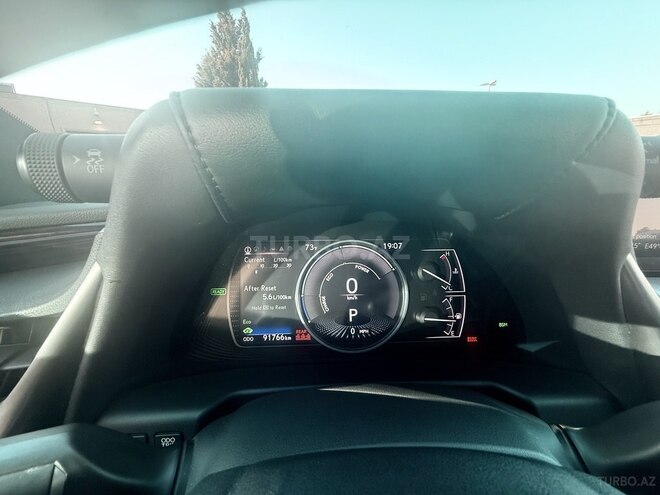 Lexus ES 300h-5