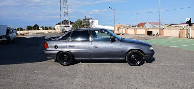 Opel Astra-9