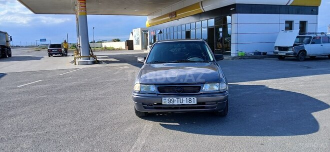 Opel Astra-1