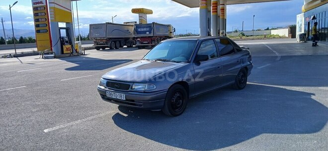 Opel Astra-12