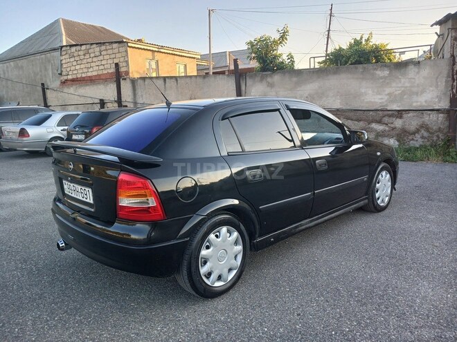 Opel Astra-10