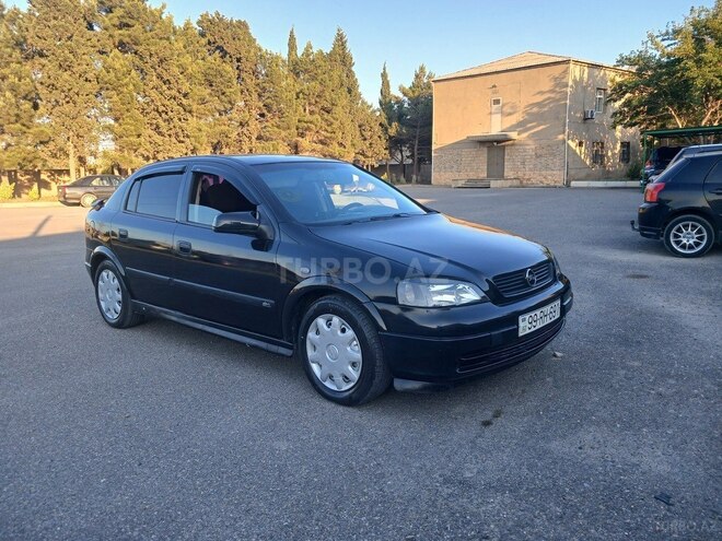 Opel Astra-11