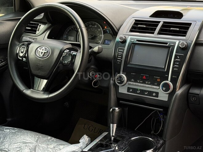 Toyota Camry-19