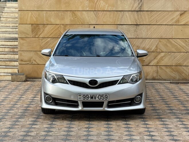 Toyota Camry-3