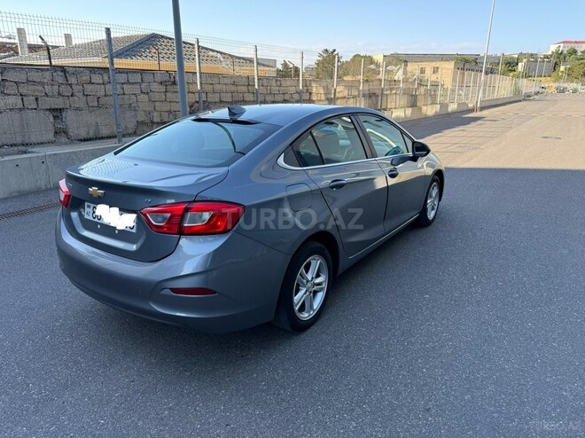 Chevrolet Cruze-16