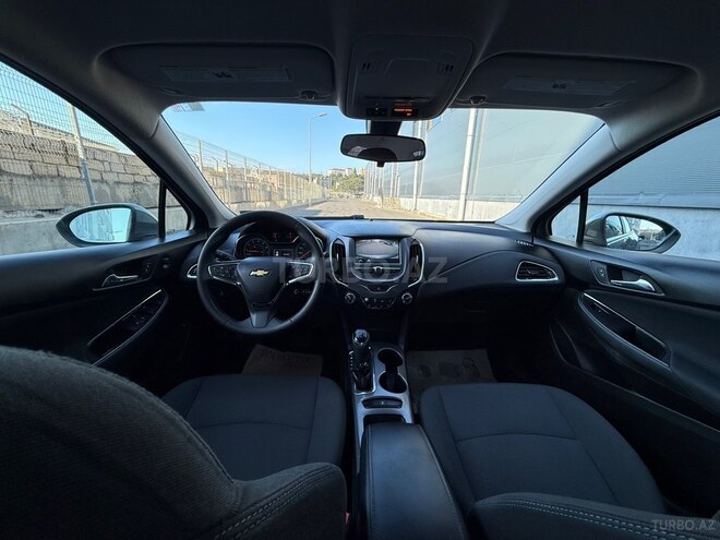Chevrolet Cruze-9