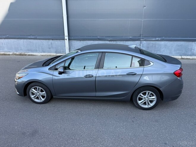 Chevrolet Cruze-17