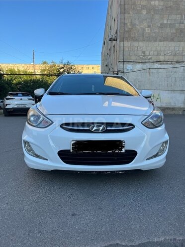 Hyundai Accent-1