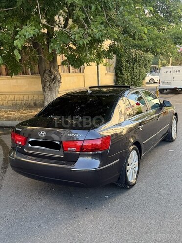 Hyundai Sonata-5