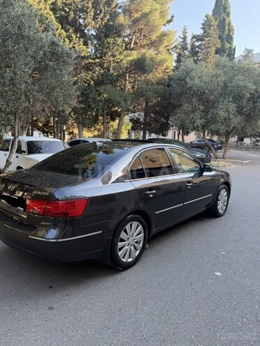 Hyundai Sonata-13