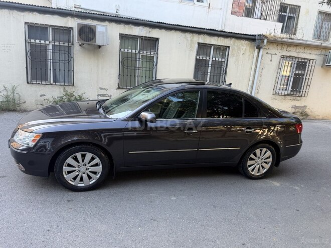 Hyundai Sonata-15