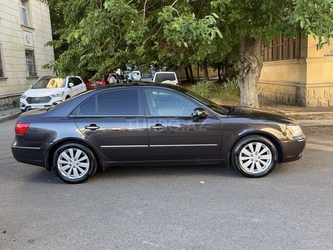 Hyundai Sonata-4