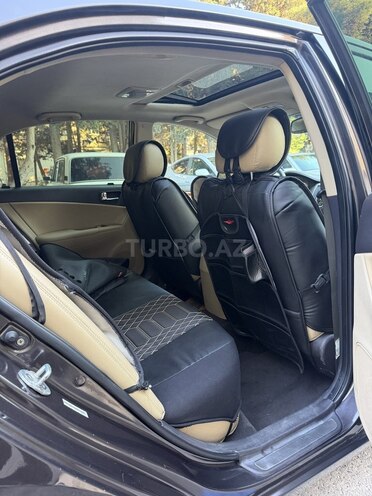 Hyundai Sonata-19