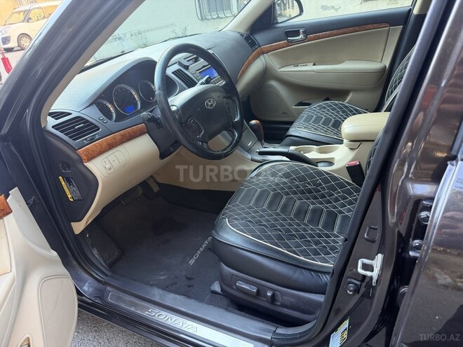 Hyundai Sonata-21