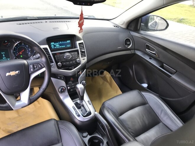 Chevrolet Cruze-4
