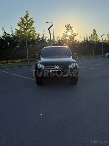 Volkswagen Amarok-1