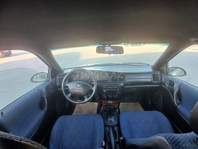 Opel Vectra-3
